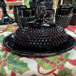 Elegant Black Glassware Set